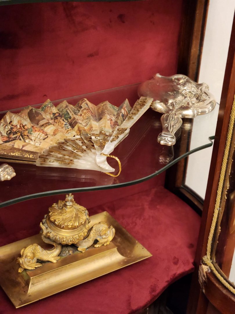 Art. History. Experience. – Descoperă expoziția de icoane vechi într-un cadru interbelic unic